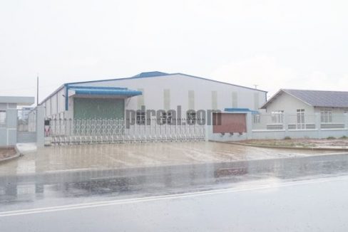 Factory for rent DN09
